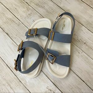 NWOT NINA DAYBREAKS URBAN VEGAN SANDALS